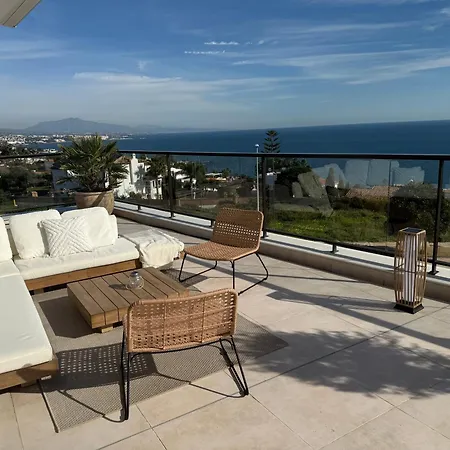 아파트 Penthouseseaviewcom - 360 Seaview Dream Penthouse - Casares 에스테포나